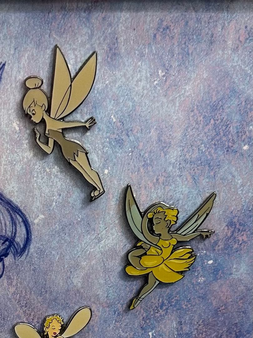 ティンカーベルピンバッチTinker Bellディズニーギャラリー2500限定