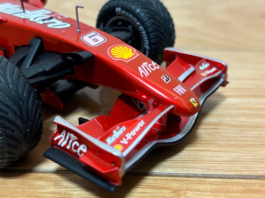 マテル 1/18 フェラーリ F1 200勝記念限定モデル F2007 中国GP