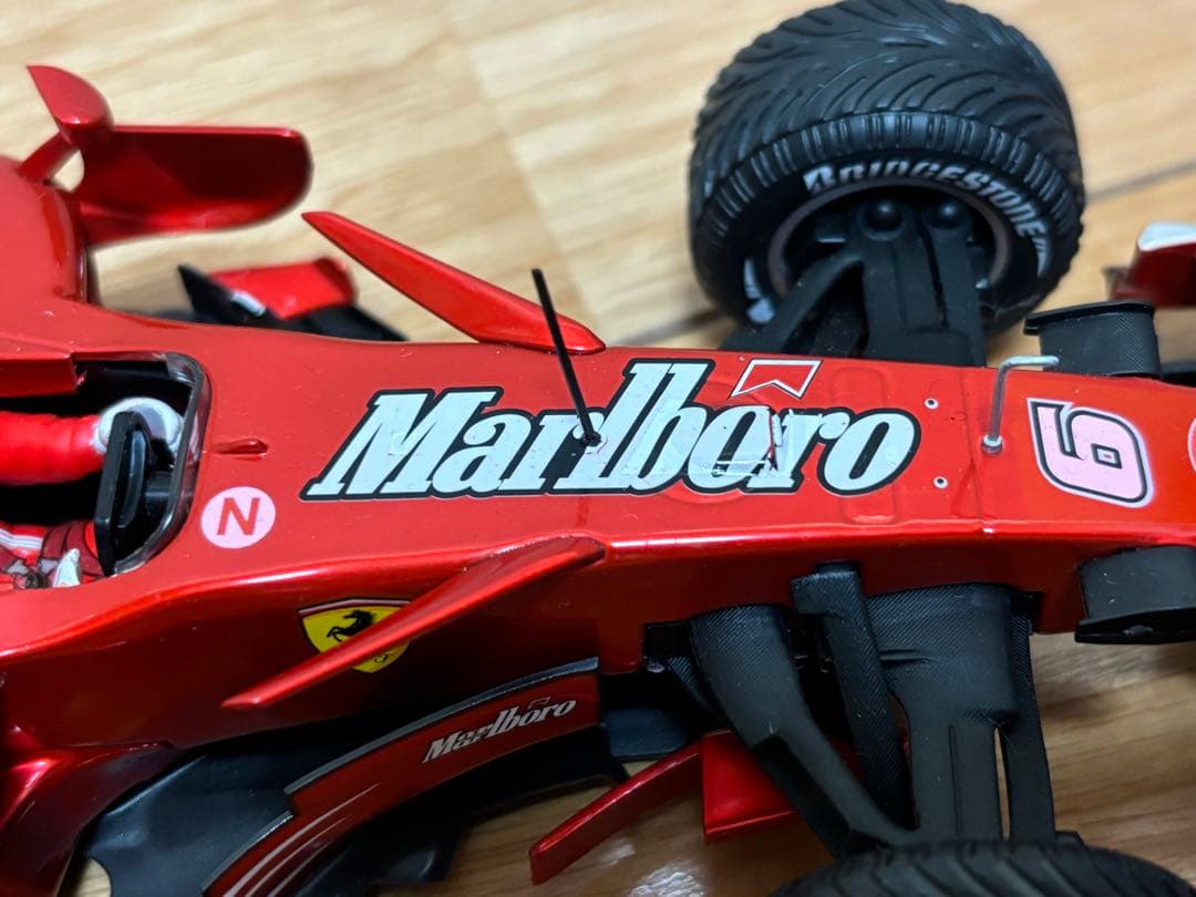 マテル 1/18 フェラーリ F1 200勝記念限定モデル F2007 中国GP