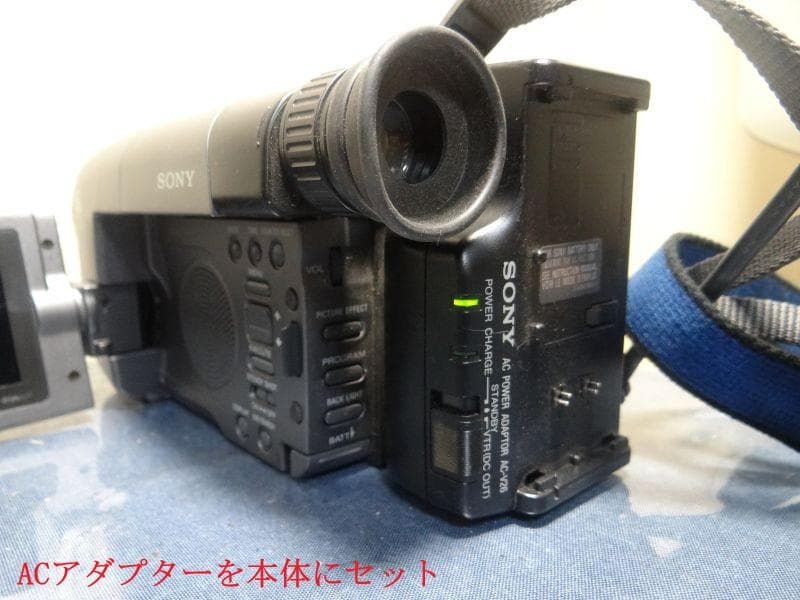 ★8ミリビデオカメラCCD-TRV40☆送料無料★