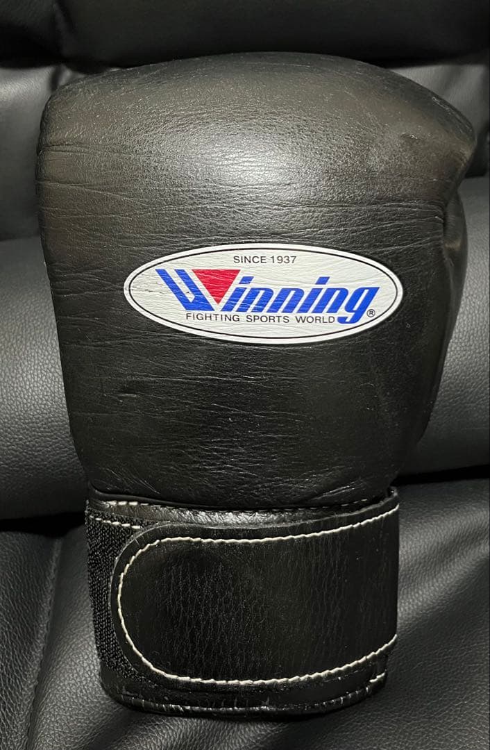 Winning ボクシンググローブ 黒8オンス　ヘッドギア、マーシャルワールド製