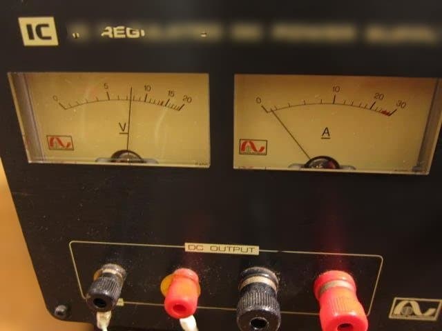 アルインコ安定化電源MAX⭐︎30A ＥＰ–3010