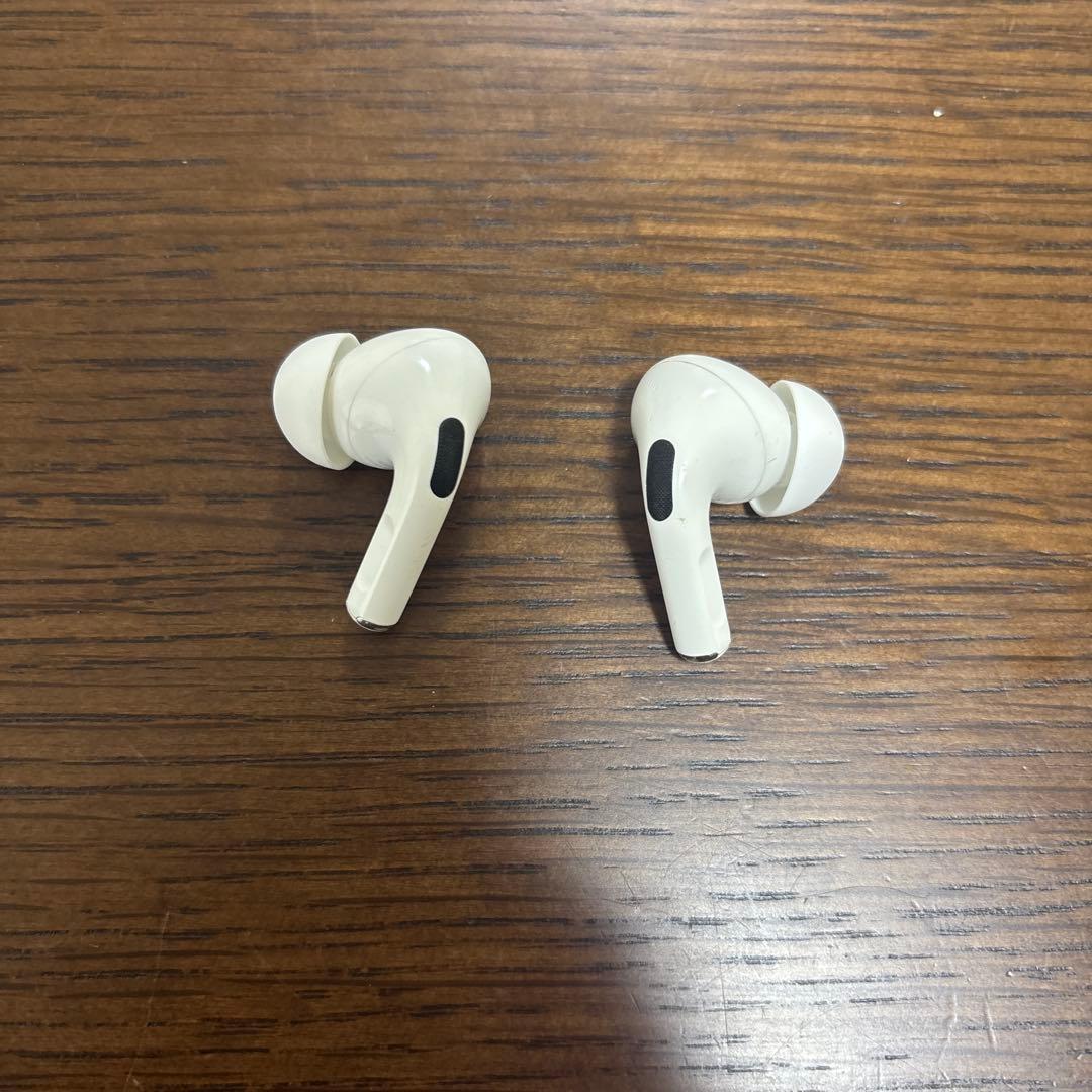 AirPods Pro 本体 ワイヤレス充電ケース付き
