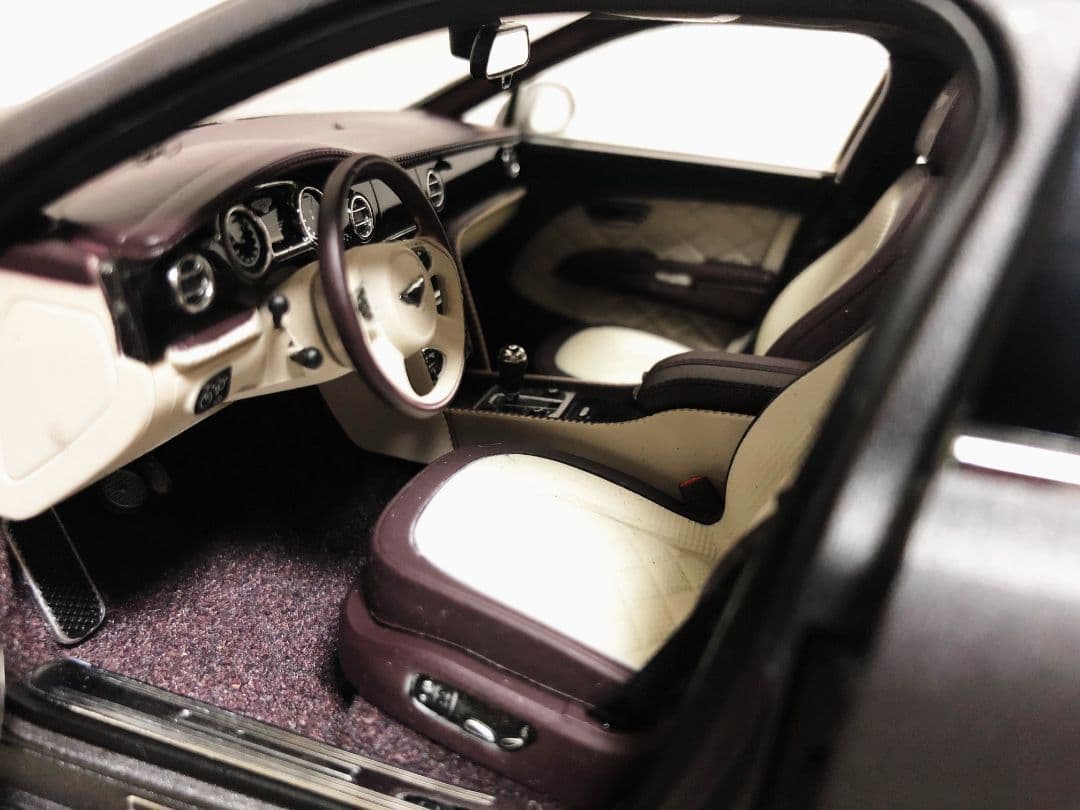 京商/'15 Bentleyベントレー Mulsanneミュルザンヌ 1/18