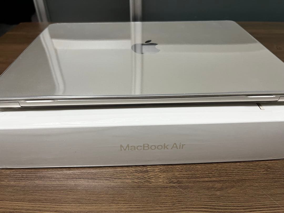 格安オマケ多数！MacBook air M2 大人気スターライト 当日発送！