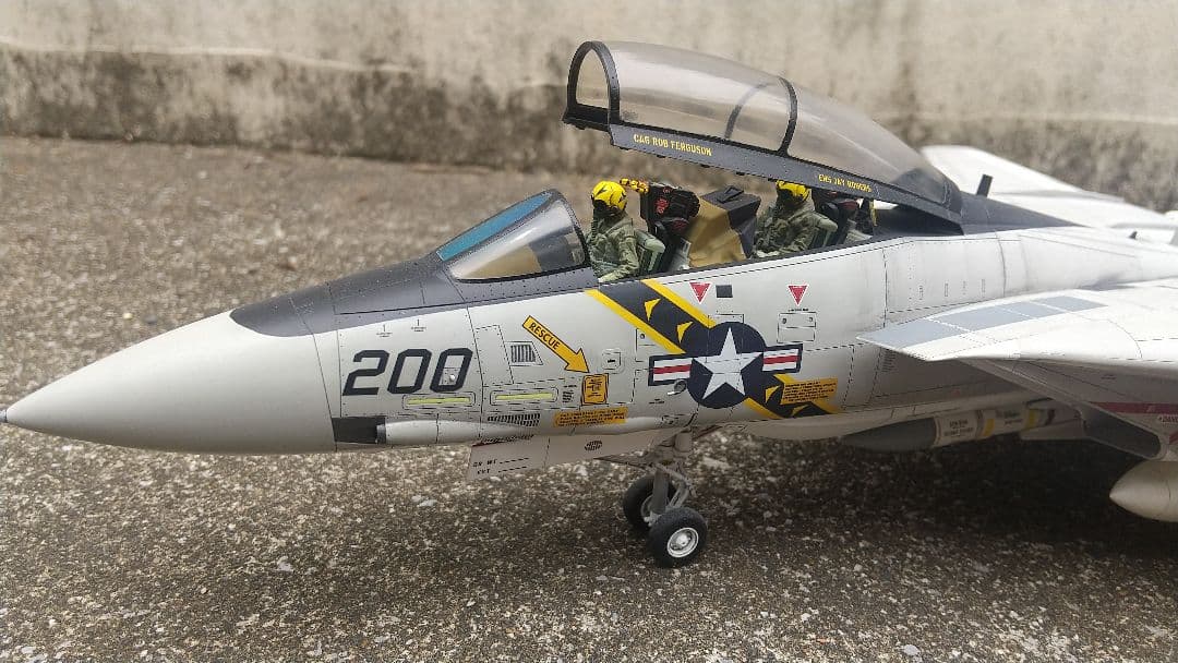 タミヤ グラマン F-14A トムキャット 1/48スケールモデル 完成品