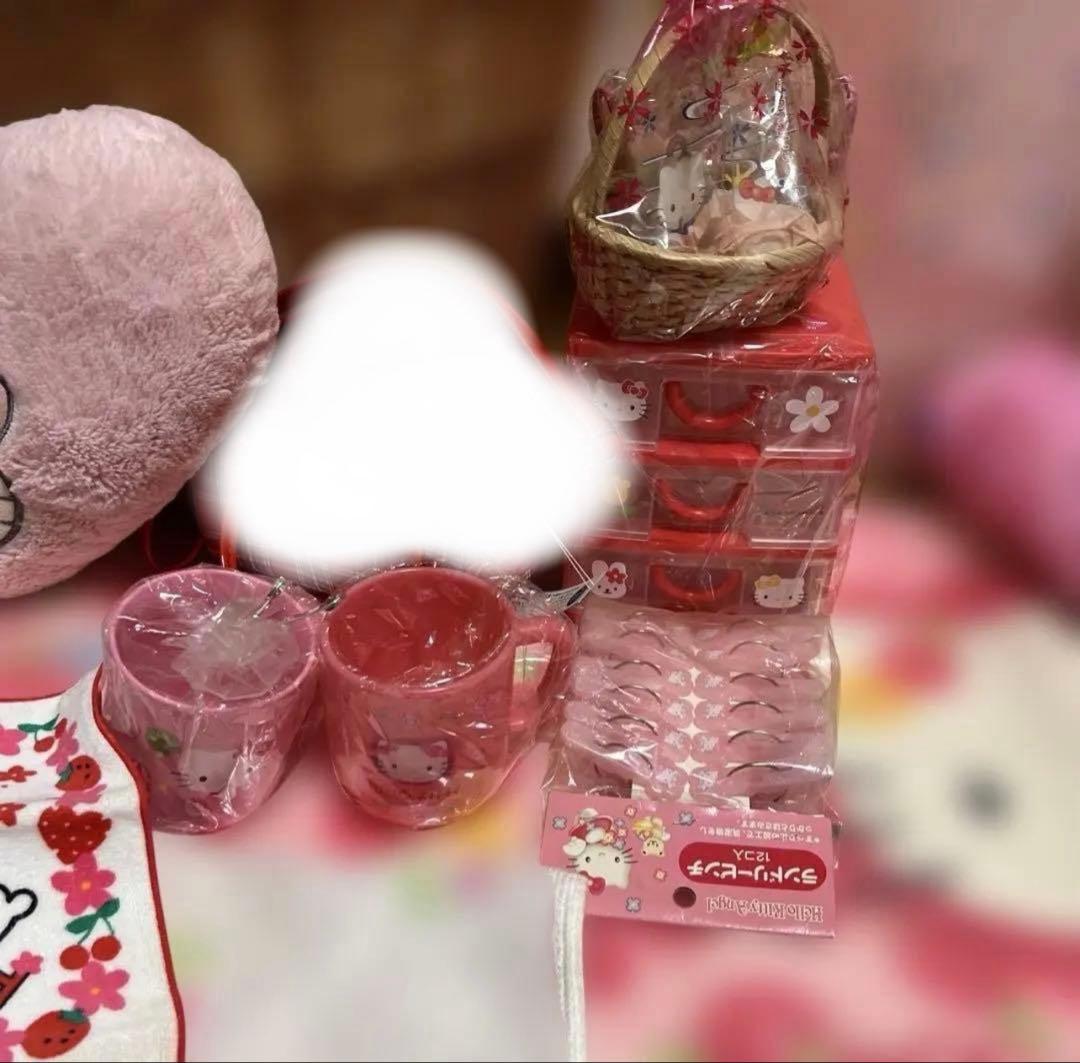 サンリオハローキティ ⭐︎お部屋明るくなってウキウキ❣️グッズアイテム⭐︎ピンク14点