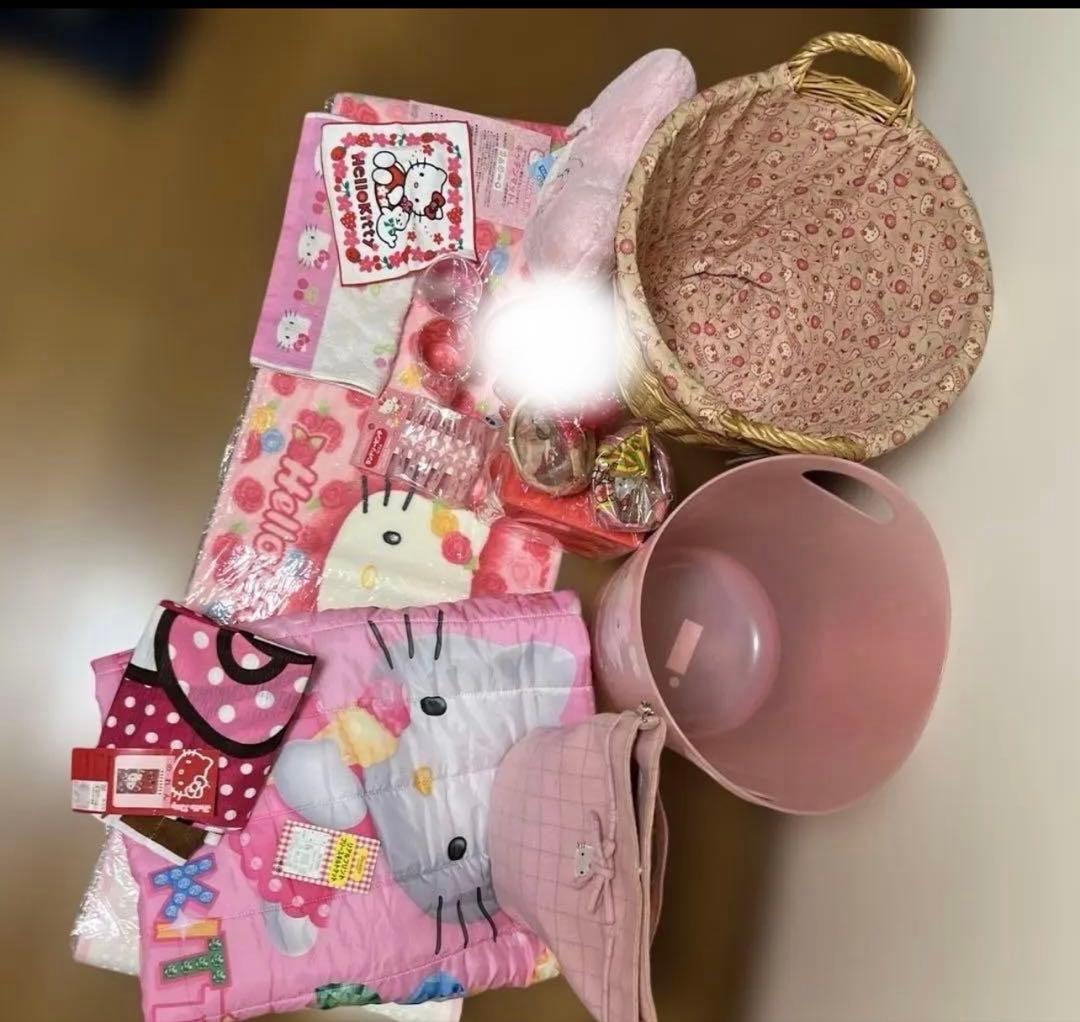 サンリオハローキティ ⭐︎お部屋明るくなってウキウキ❣️グッズアイテム⭐︎ピンク14点