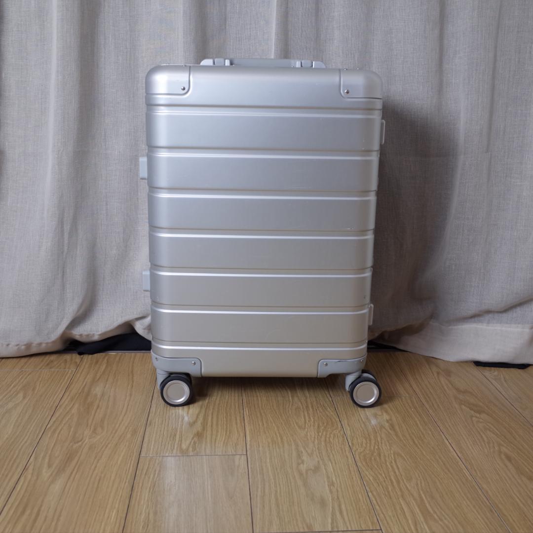 アルミシルバースーツケース　機内持ち込みサイズ　３１L　Xiaomi シャオミ
