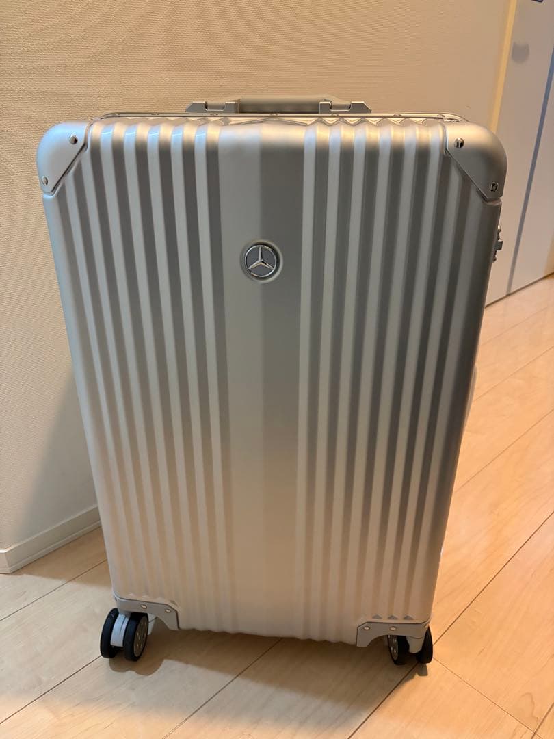 メルセデス・ベンツ アルミニウムキャリーケース