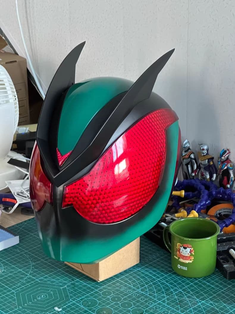 仮面ライダー ZZZ ヘルメット 1:1 コスプレ用 特撮 装着可能