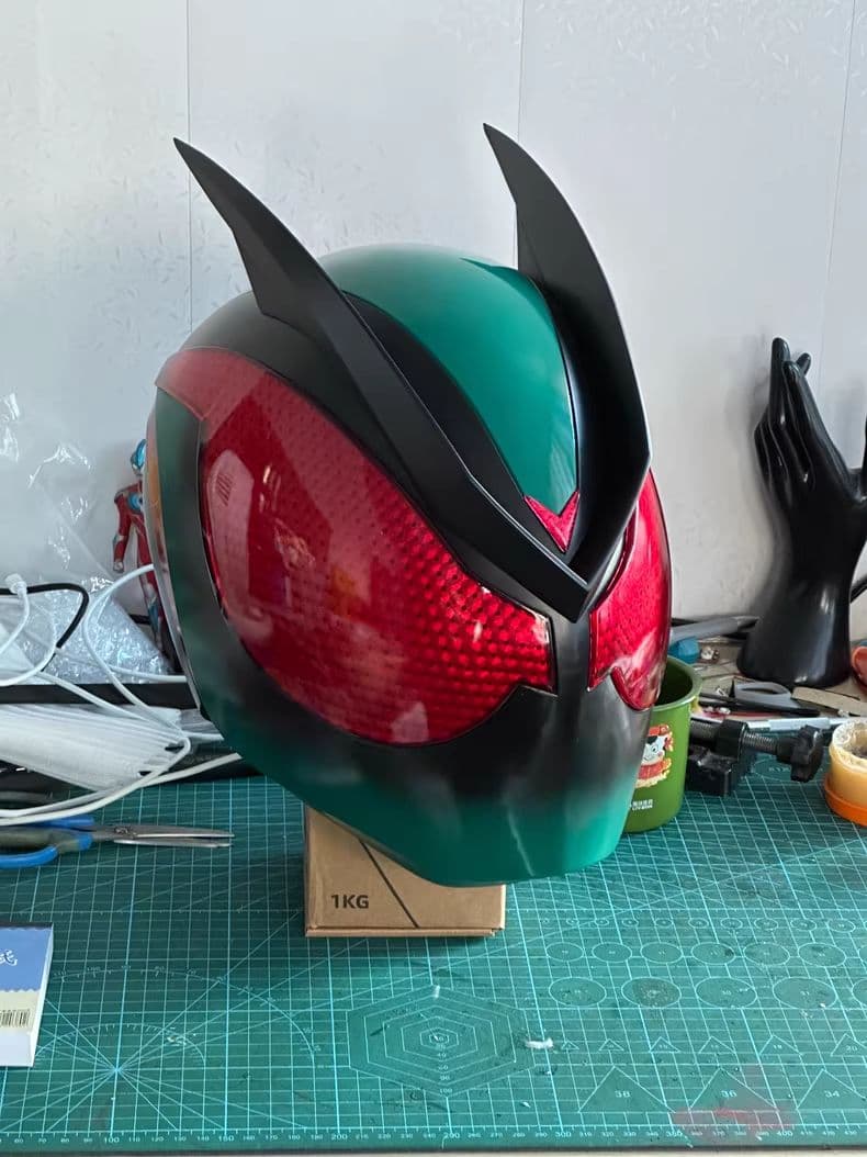 仮面ライダー ZZZ ヘルメット 1:1 コスプレ用 特撮 装着可能