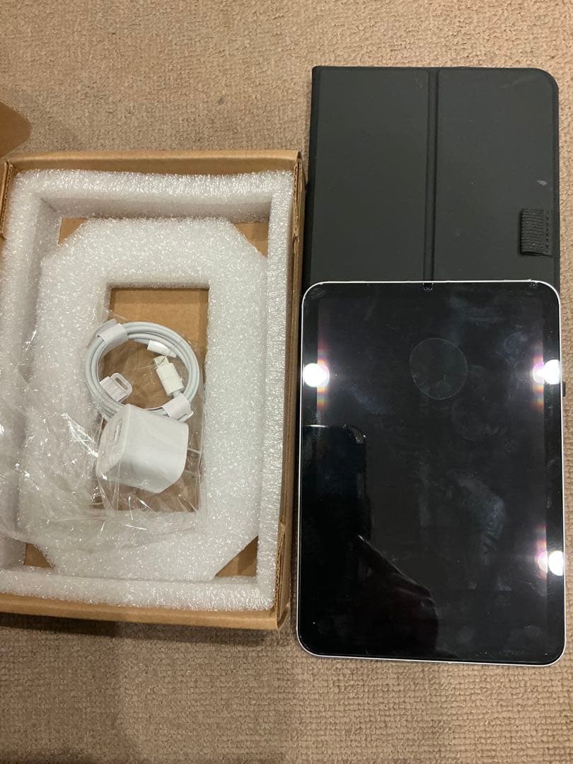 【美品】iPad mini A17pro 128gbセルラーモデル付属品カバー付