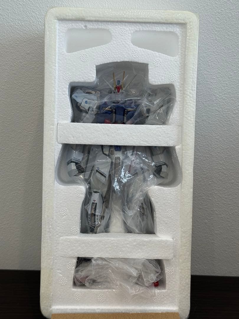 L BUILD メタルビルド　エールストライクガンダム