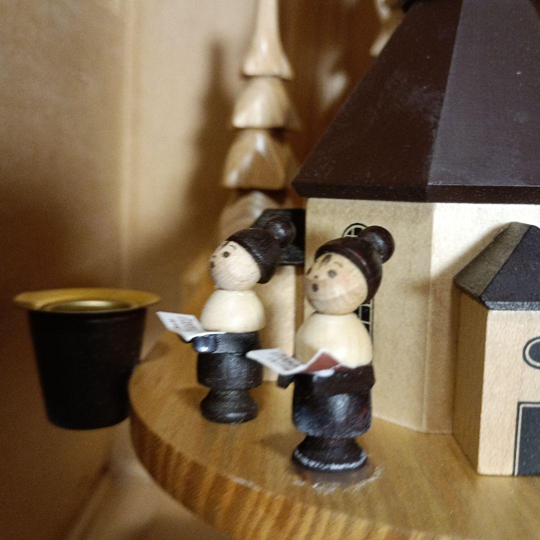 ドイツ・エルツ地方 壁掛け専用　キャンドルピラミッド　聖歌隊