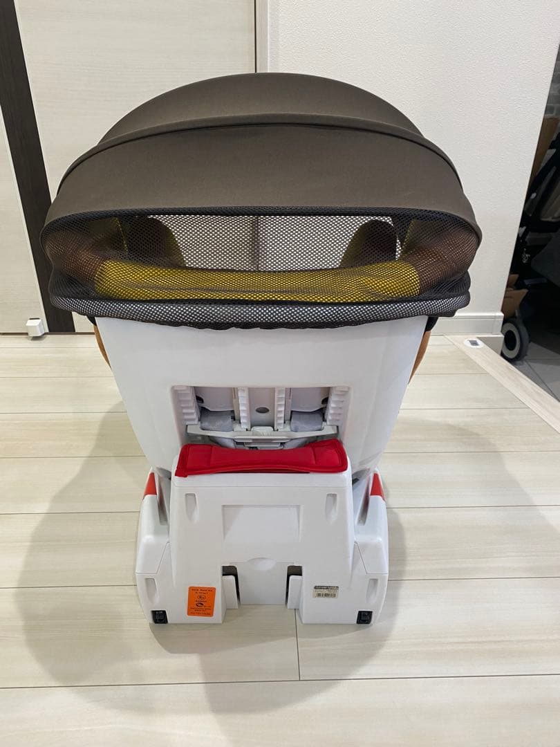 くまのプーさん　ターンシート　チャイルドシート＆アンパンマンどこでもメリー