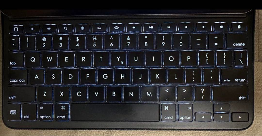 ipadpro9.7用　logicool キーボードケース　黒