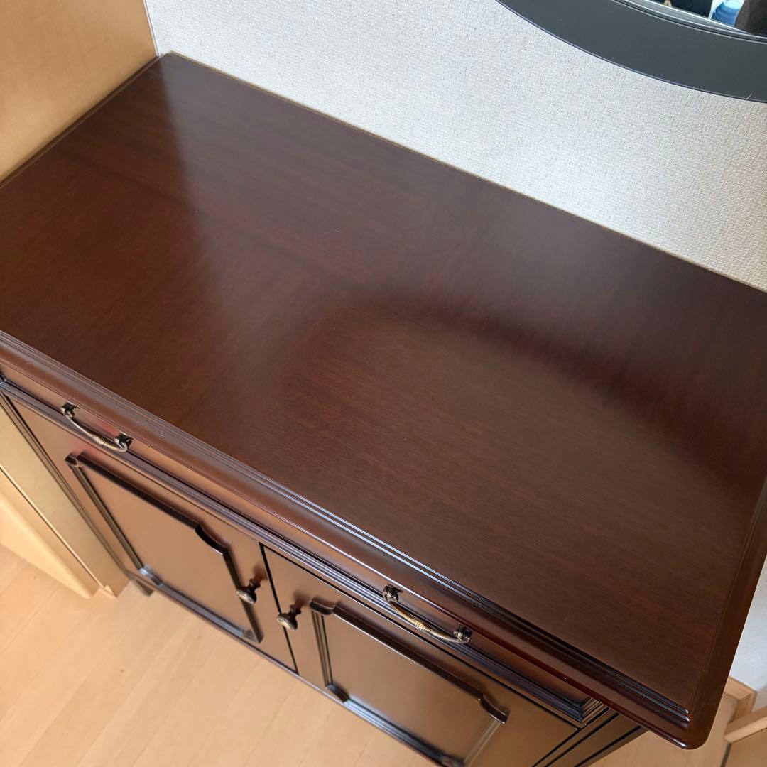 キャビネット　フルール　ケントハウス　東海家具　リビングボード　アンティーク