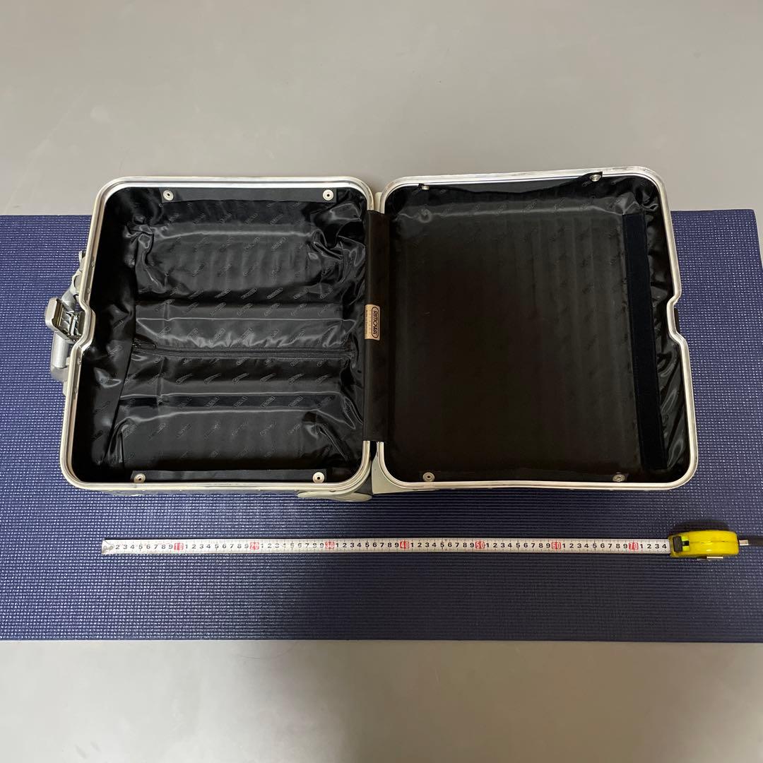 RIMOWA シルバー キャリーケース　2輪