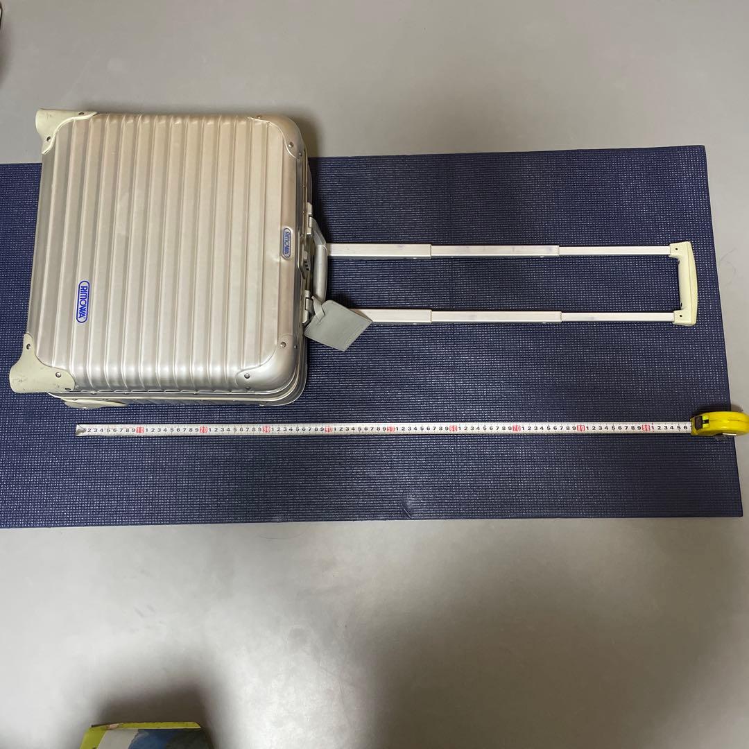 RIMOWA シルバー キャリーケース　2輪