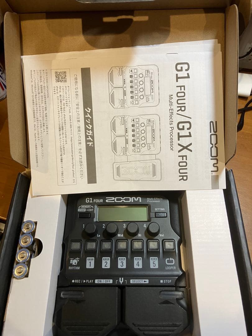 元箱あり　美品　ZOOM G1 FOUR マルチエフェクトプロセッサー