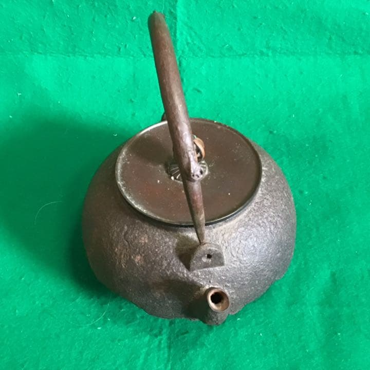 鉄瓶　銅蓋
