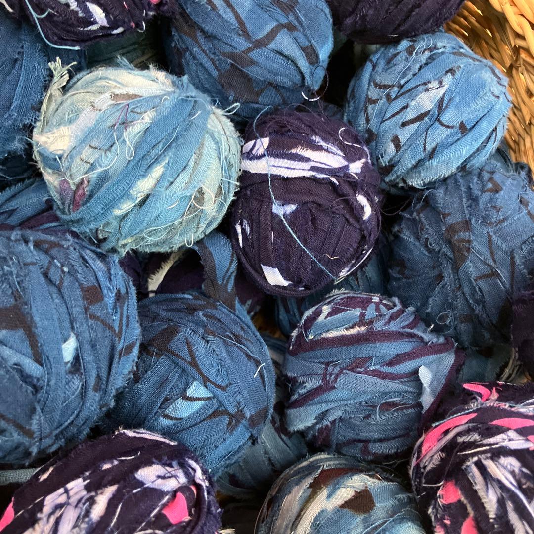 ツナ様おまとめ藍染め　裂き布糸玉　大量version 期間限定　特割価格‼️