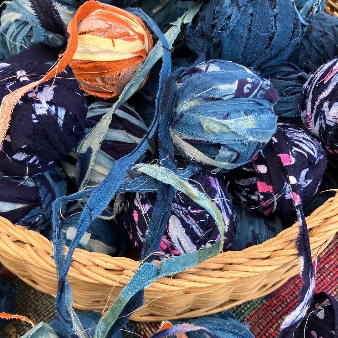 ツナ様おまとめ藍染め　裂き布糸玉　大量version 期間限定　特割価格‼️