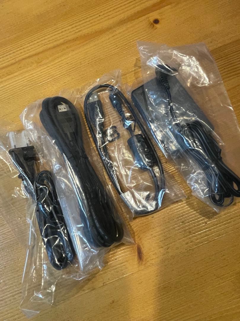 Panasonic HC-V520M ビデオカメラ　付属品多数 キャリーバック付