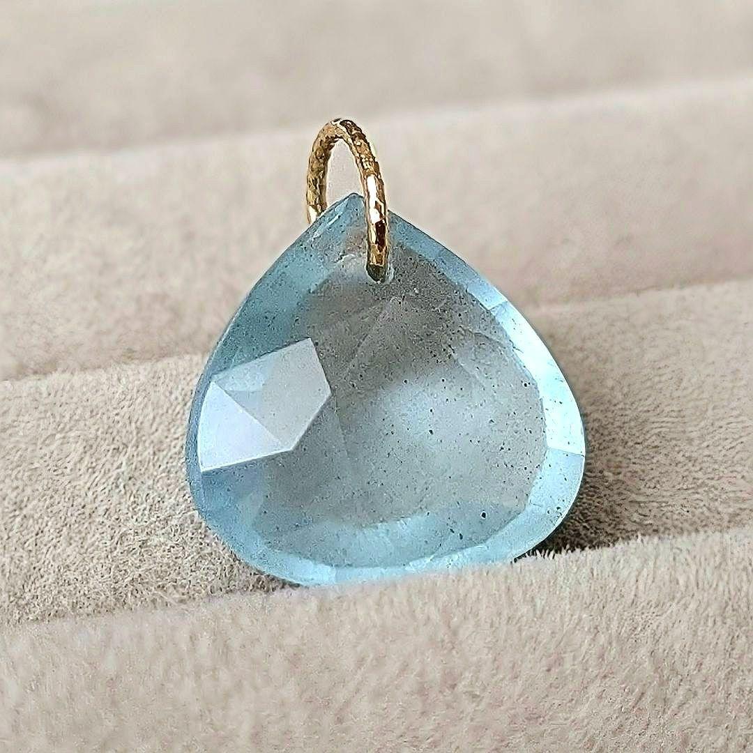 ♢綿菓子♢K18 アクアマリン5.53ct チャ―ム ペンダントトップ