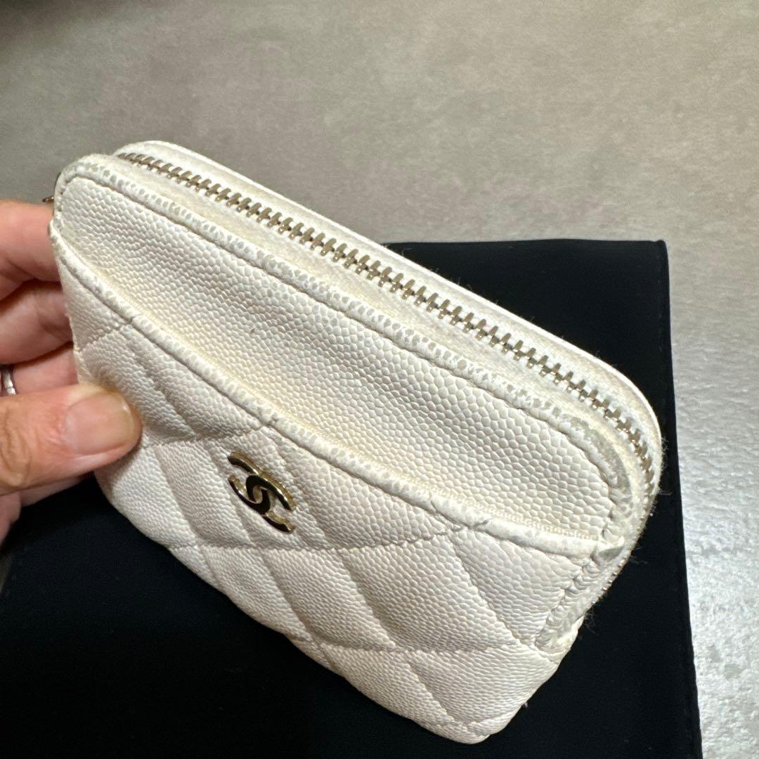 CHANEL キャビアスキン ミニ財布　白　ホワイト