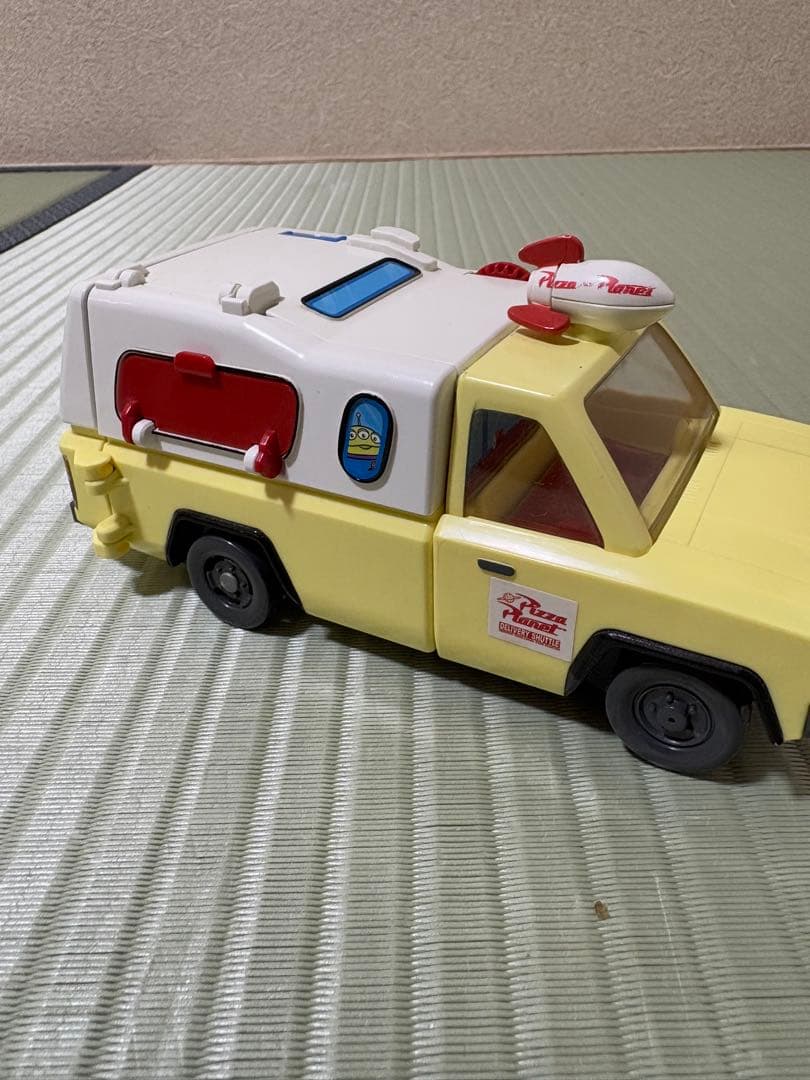 トミカ ピザプラネット ミニカー