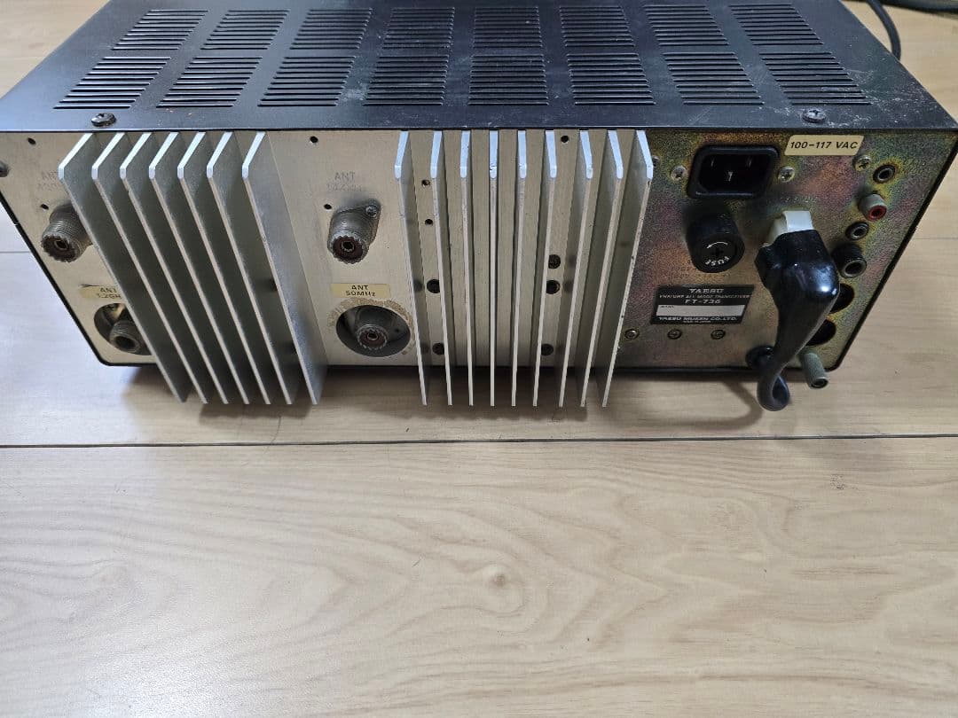 八重洲無線　V/UHFオールモード　FT-736