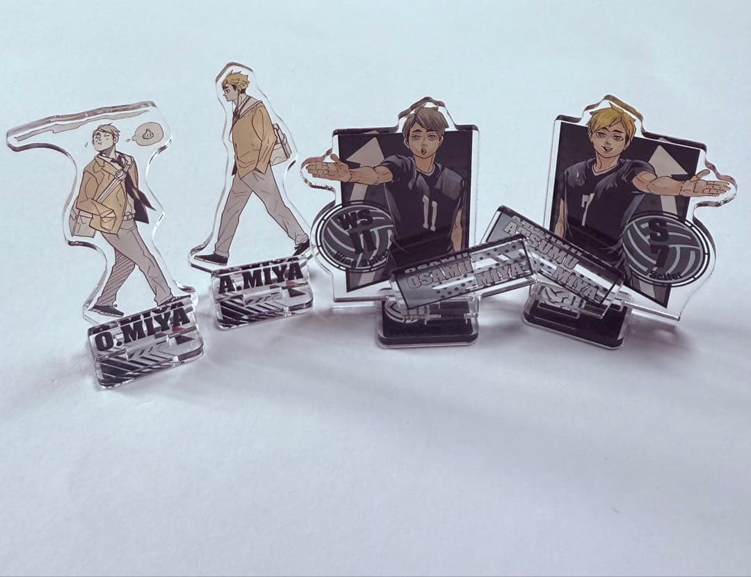 ハイキュー　宮治　宮侑、アクリルフィギュアコレクション　アクリルスタンド、