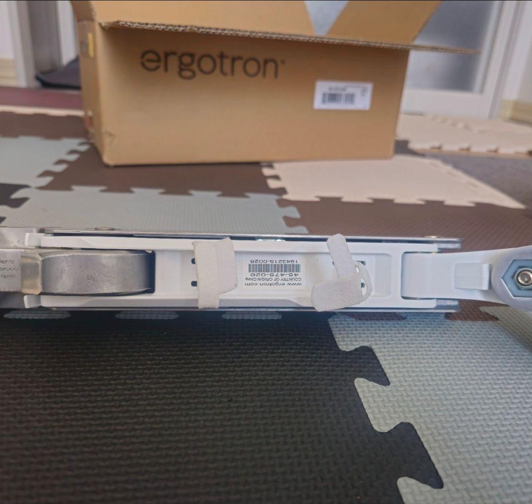 D*読様 Ergotron HX モニターアーム VESA アダプタ セット