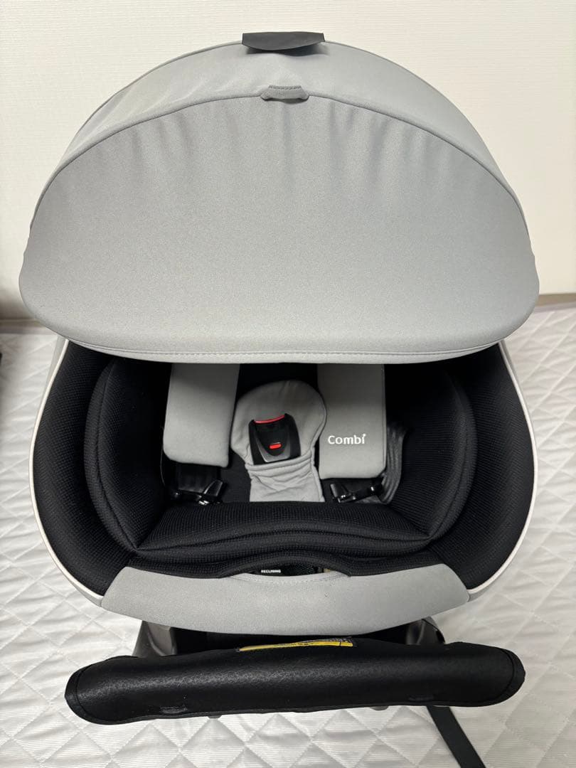 Combi チャイルドシート クルムーヴ スマート ISOFIX
