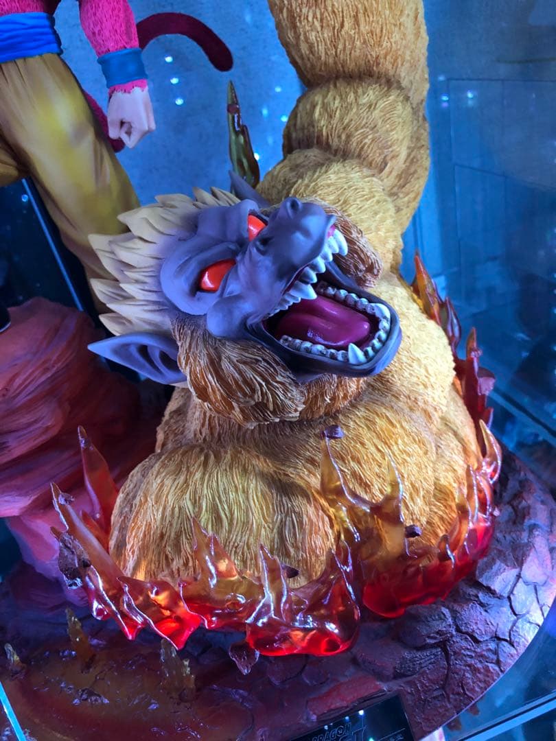 ドラゴンボール　超サイヤ人4 孫悟空　黄金大猿　スタチュー