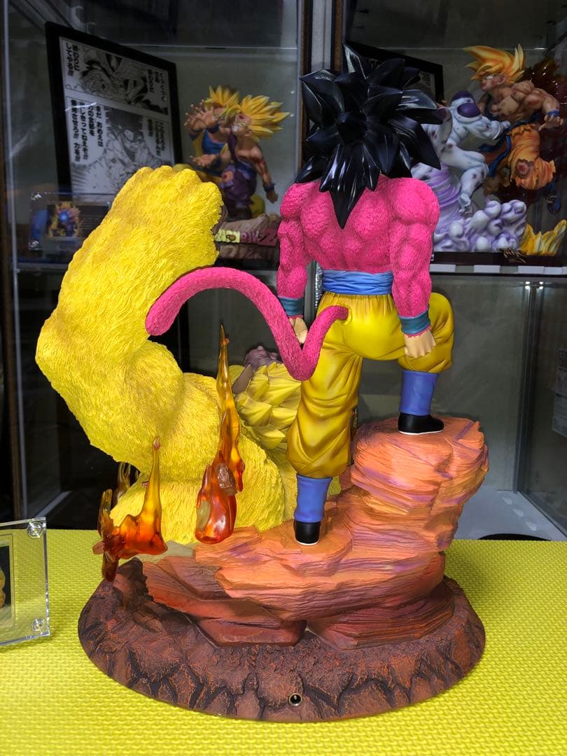 ドラゴンボール　超サイヤ人4 孫悟空　黄金大猿　スタチュー