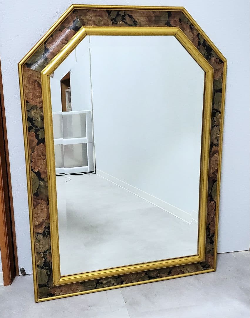 【イタリア製】ウォールミラー　鏡 アンティーク 壁掛 花柄　ヴィンテージ　レトロ