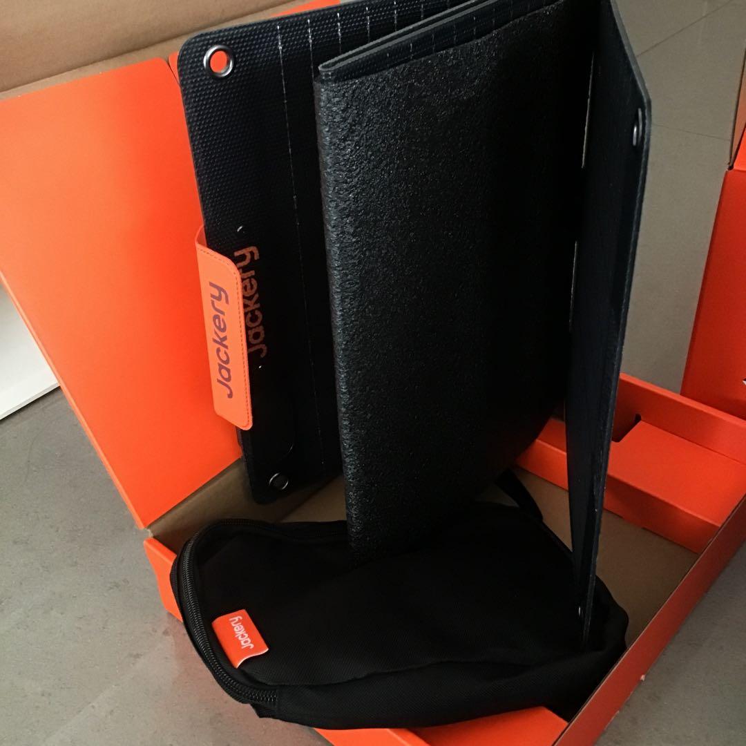 Jackery ポータブル電源 403Wh 200W ソーラーパネル付き♡