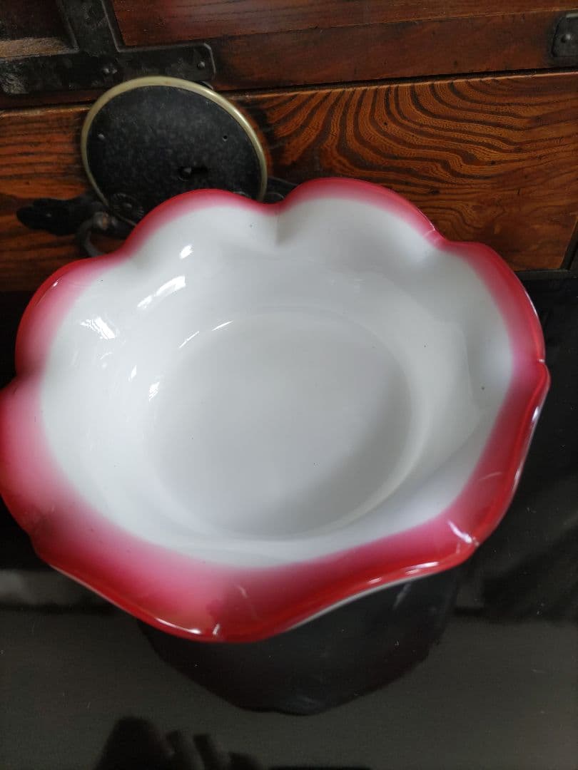 明治文化の薰風　花開く開化の粋　乳白赤縁氷コップ　貴重な当時物