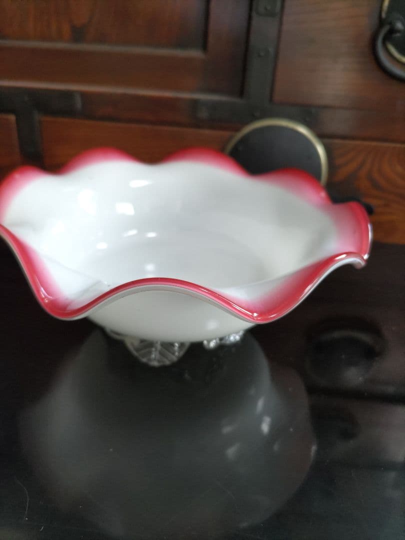 明治文化の薰風　花開く開化の粋　乳白赤縁氷コップ　貴重な当時物