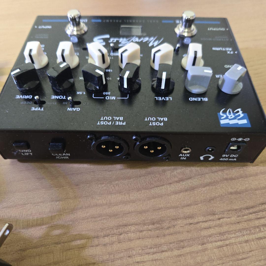 EBS MicroBass 3 デュアルチャンネルプリアンプ
