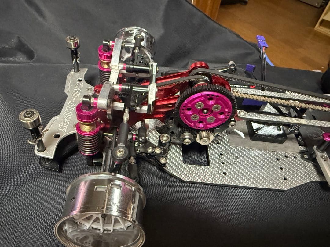 ラジコン　シャーシ　　ドリフト　　SANWA