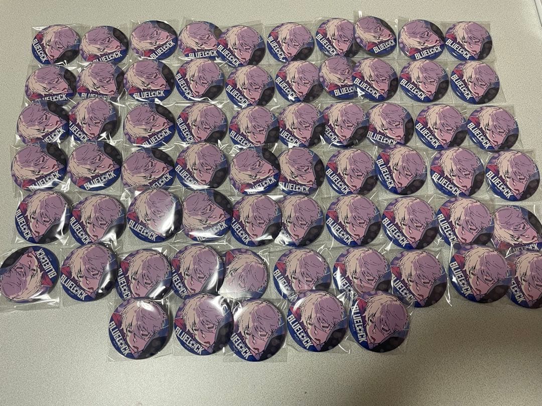 ブルーロック 缶バッジ 凪誠士郎 おまけ（くるみたぴぬいポーチ）付き