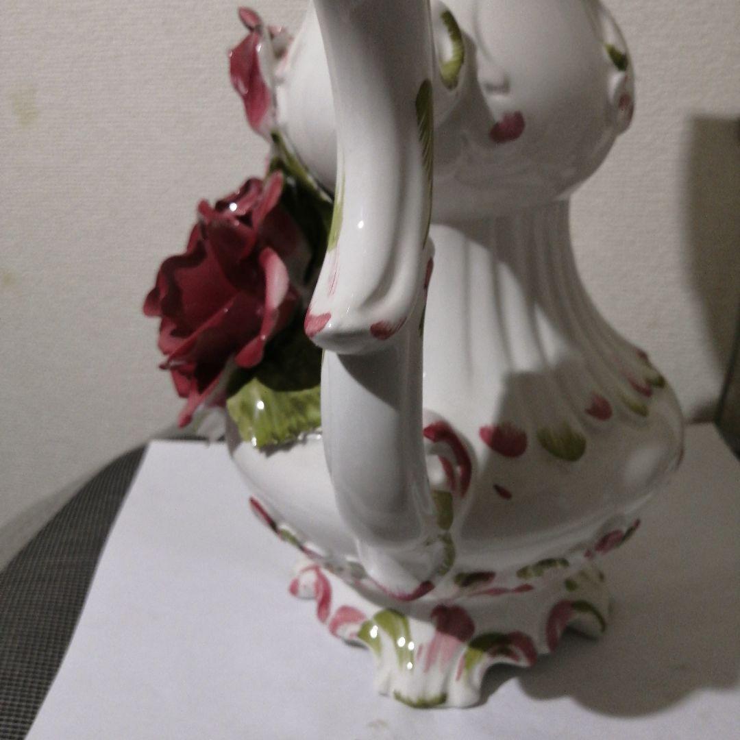 陶器製バラ装飾ピッチャー 高さ約30cmメイドインイタリア