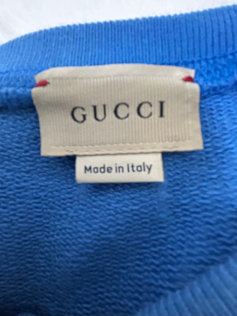 極美品 GUCCI トレーナー GUCCIロゴ入り サイズ140