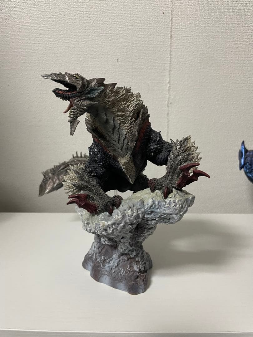 モンスターハンタークリエイターモデル ジンオウガ（亜種）のフィギュア