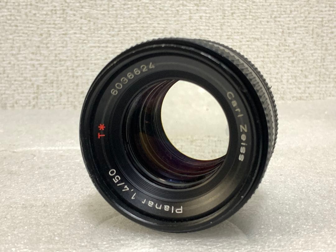 フィルムカメラ Carl Zeiss Planar 1.4/50