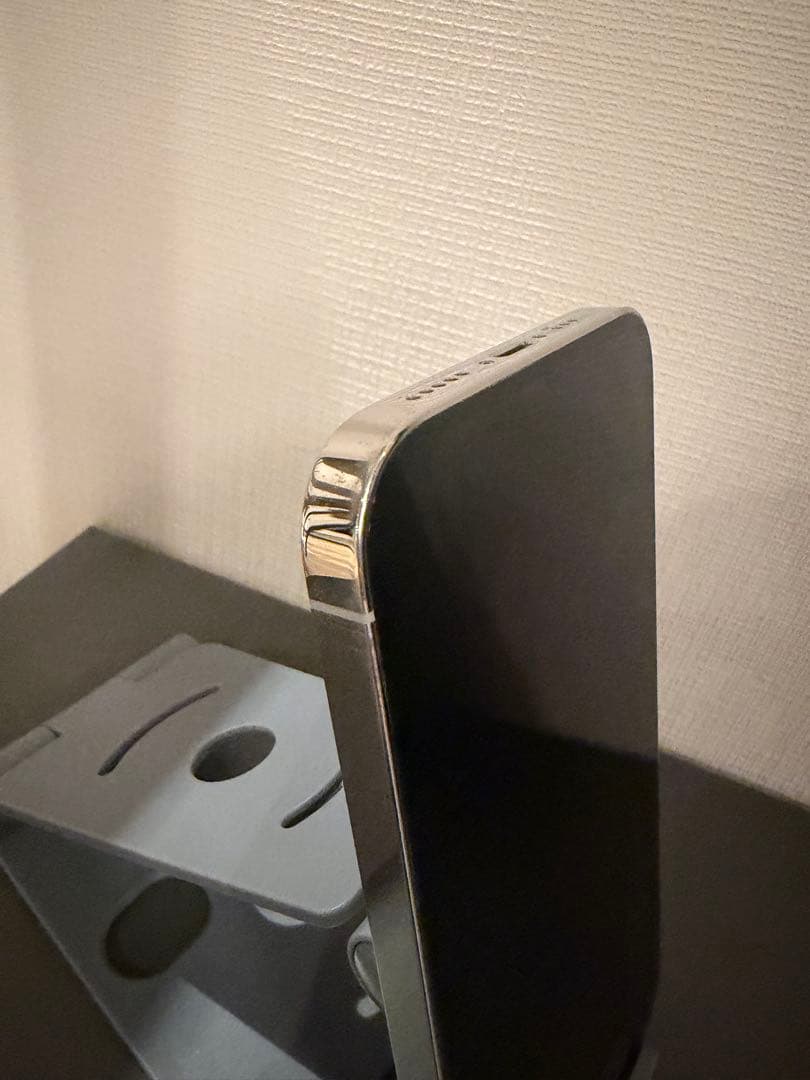 【美品】iPhone12Pro 256GB シルバー　simフリー